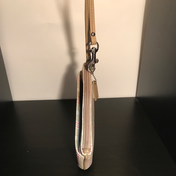 Coach Small Wristlet - Picture 3 of 4